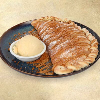 Lutas Biscoff Pizza with ice cream